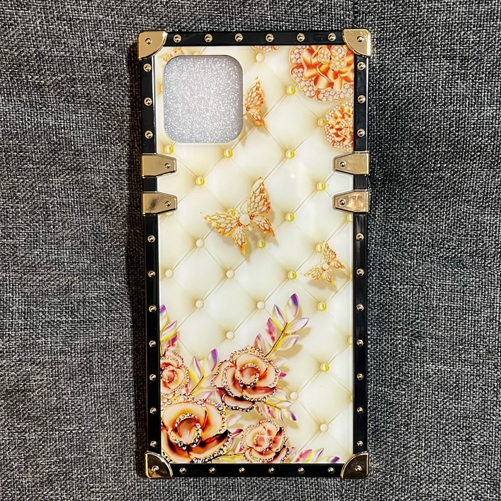 iPhone 12 case with butterfly and design new